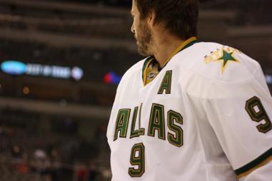 Hall of Famer Mike Modano Thinks the Capitals Will Win the Stanley Cup
