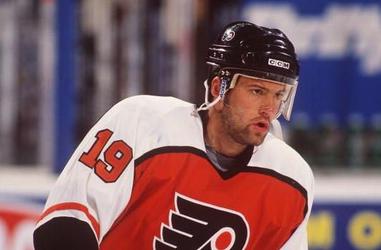 Eric Lindros Joins Flyers Alumni Roster for Game in Reading
