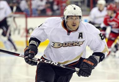 Column: Teemu Selanne to become the first Duck to have his jersey