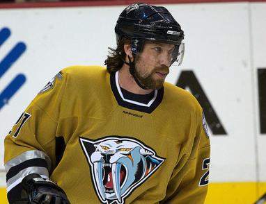 Report: Flyers trade Wayne Simmonds to Predators for Ryan Hartman and pick