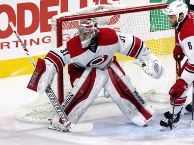 Cam Ward signs one-day contract so he can retire with Hurricanes