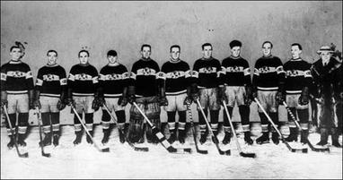 Sports Vault Boston Bruins 8 inch Replica Stanley Cup Trophy