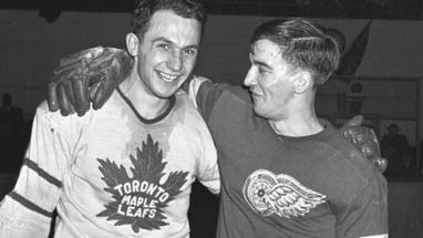 Red Wings' Ted Lindsay was defiant. One picture proved it