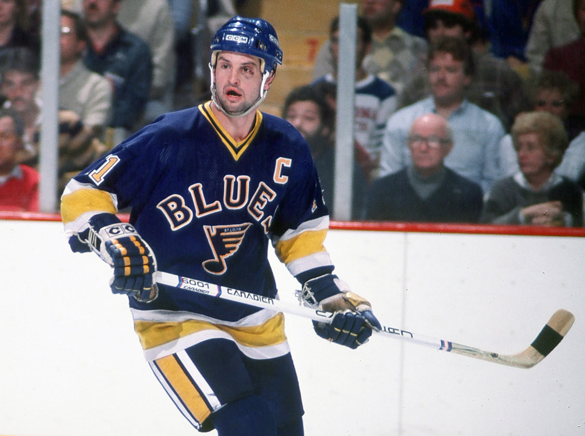 32 years ago: St. Louis Blues retire Federko's number