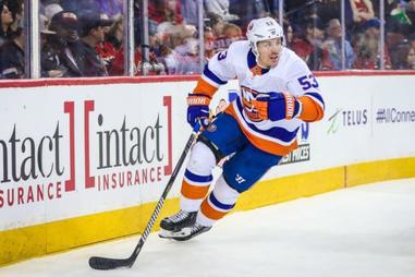 Sportsnet on Twitter: A Matt Martin return to #Isles could be business as  usual, says former linemate Cal Clutterbuck.   (@lukefoxjukebox)  / Twitter