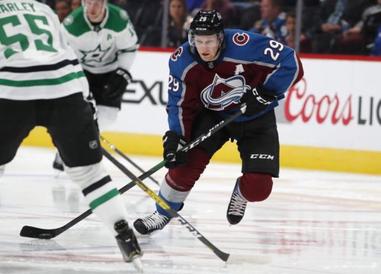 Nathan MacKinnon gets worrying update as Avalanche injury woes mount