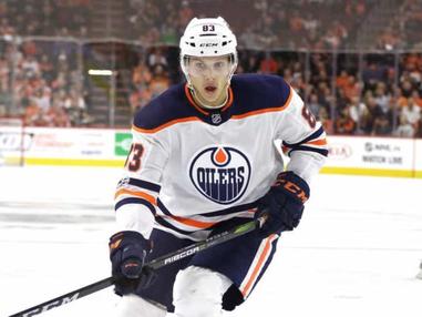 Oilers Make Qualifying Offers To Ethan Bear, William Lagesson