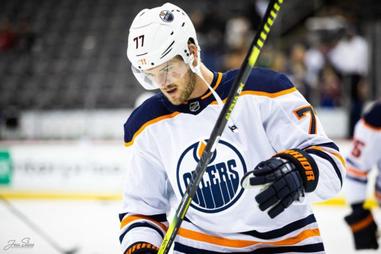 Oscar Klefbom signs seven-year, $29-million pact with Oilers - The