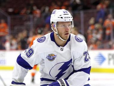 Scratch Hit Sports: Gordie Howe Signs With Syracuse Crunch