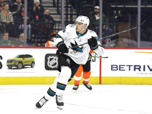 Report: Maple Leafs among teams interested in Sharks' Middleton