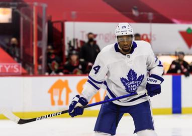 Maple Leafs' Wayne Simmonds Becoming Expendable