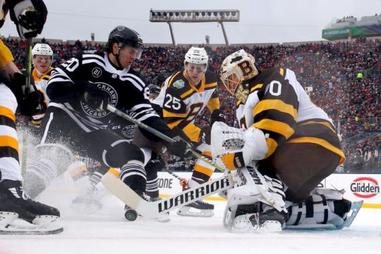 Blackhawks, Bruins officially unveil Winter Classic jerseys