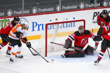 Flyers hit rock bottom with meek loss to Devils; are big moves