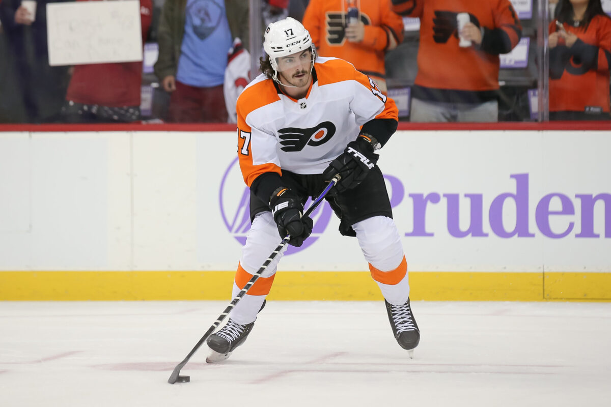 Flyers' Zack MacEwen breaks jaw, expected to miss five weeks