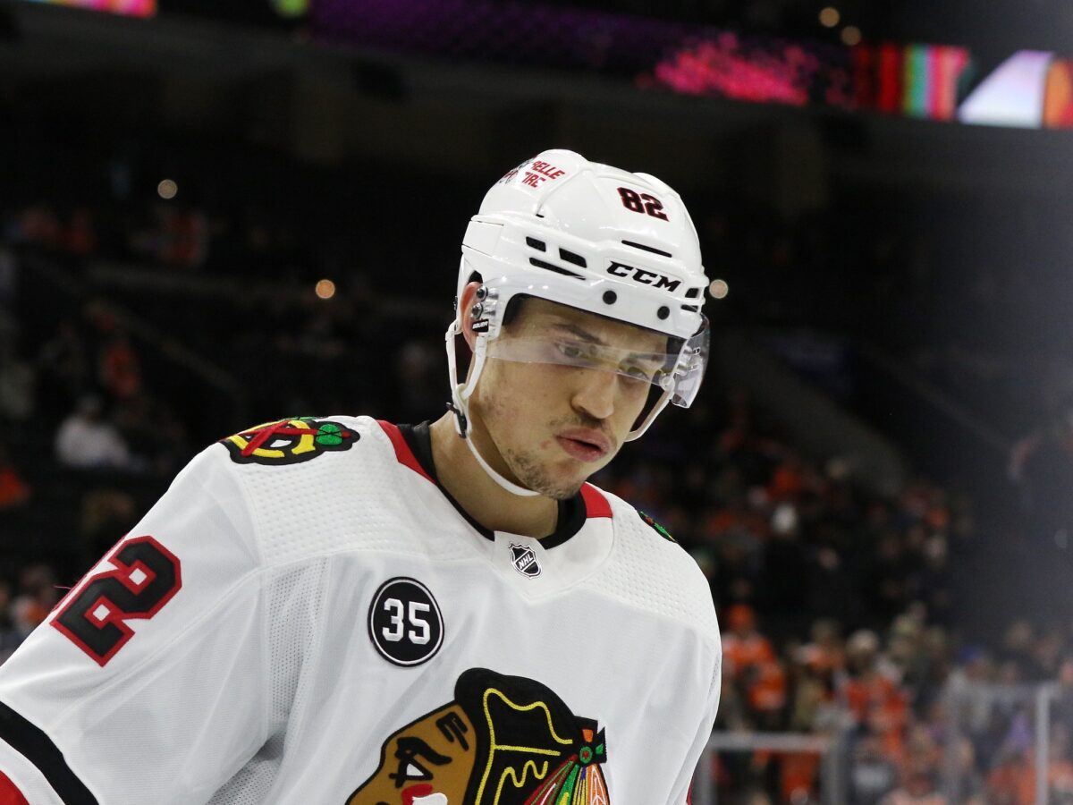 Blackhawks lose to Blues as Seth Jones' absence becomes increasingly  noticeable - Chicago Sun-Times