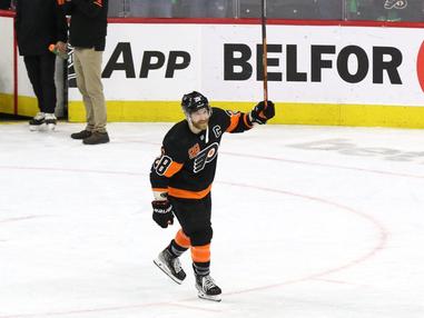 Predators' Forsberg injured after taking hit from Flyers' Ristolainen