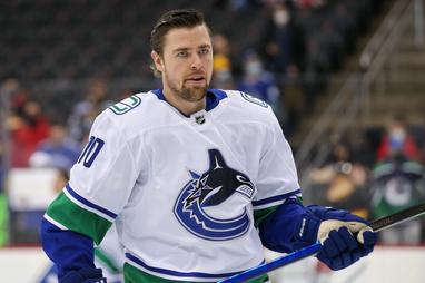 Canucks: The best player to wear each jersey number