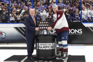 How can Avalanche repeat as Stanley Cup champs? NHL wonks say it depends on  health, development of defenseman Bo Byram. – Boulder Daily Camera
