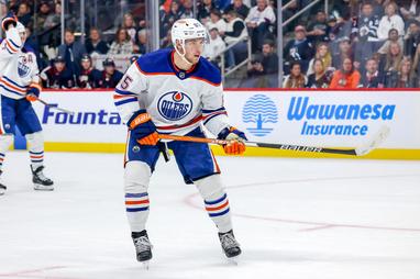 Former Okotoks Oiler Dylan Holloway Among 2021 Top 10 Hobey Baker Nominees  -  - Local news, Weather, Sports, Free Classifieds and  Job Listings for High River, AB and southern Alberta