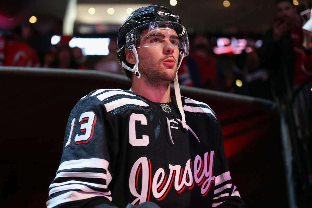 Devils' Vitek Vanecek earns NHL Star of the Month honors 