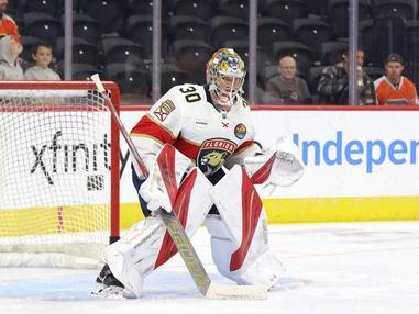 With Chris Driedger back, the Kraken's anticipated goalie tandem might  finally be realized