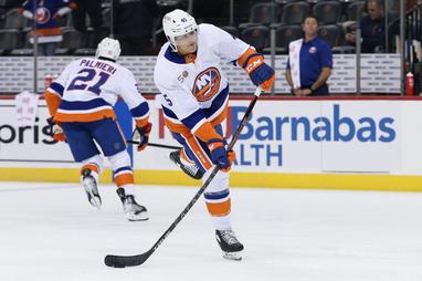 Here's Why Islanders Räty Remains on 4th Line Playing Limited Minutes - New  York Islanders Hockey Now